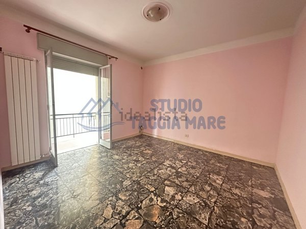 appartamento in vendita a Riva Ligure in zona Grange
