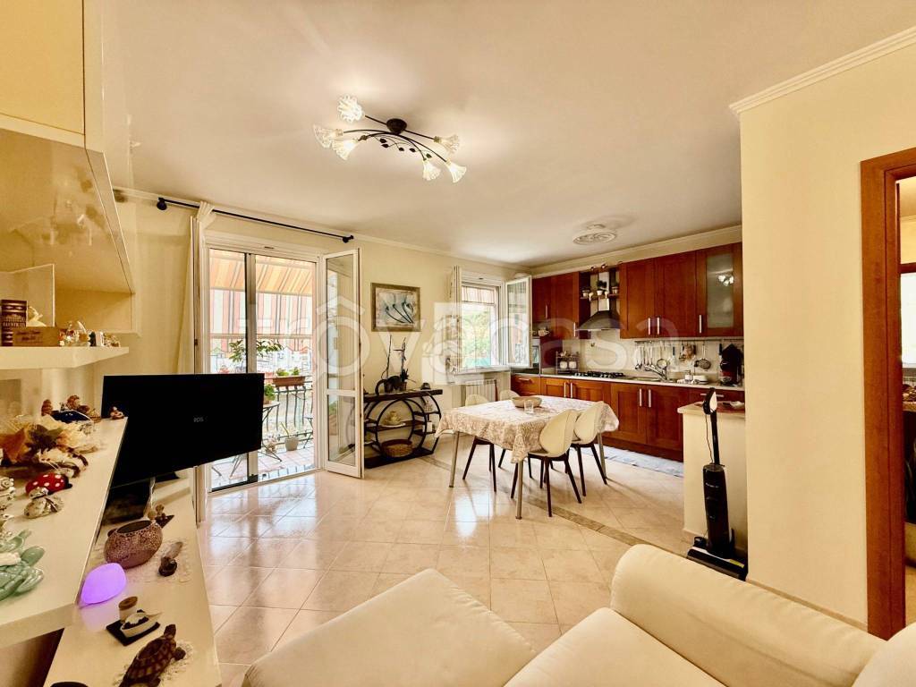 appartamento in vendita a Riva Ligure in zona Grange