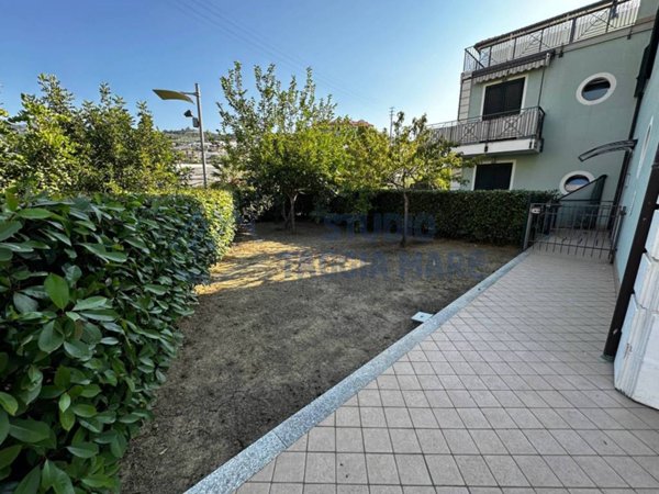 appartamento in vendita a Riva Ligure in zona Grange