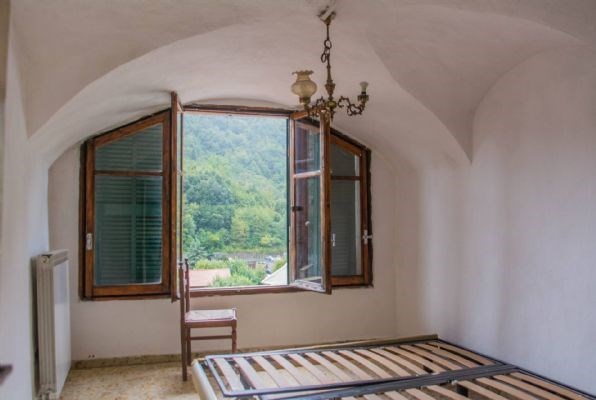 appartamento in vendita a Rocchetta Nervina