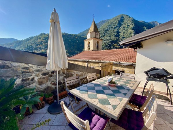 appartamento in vendita a Rocchetta Nervina
