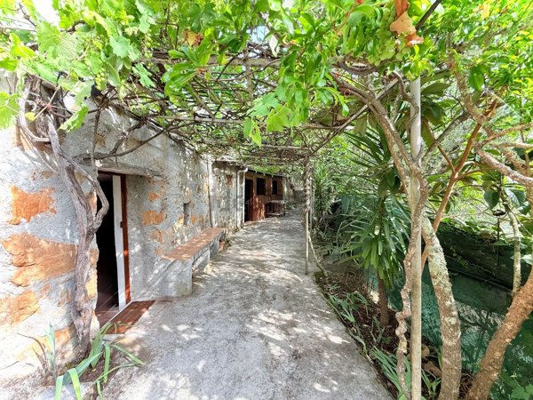 appartamento in vendita a Rocchetta Nervina