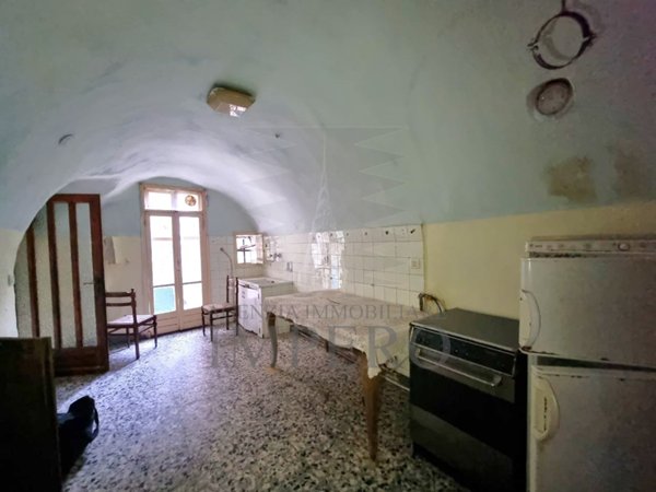 quadrivano in vendita a Rocchetta Nervina