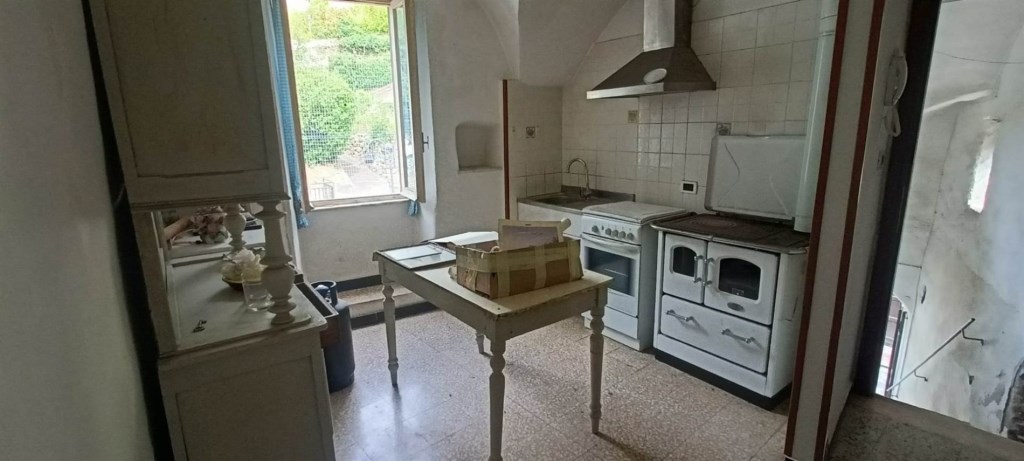 appartamento in vendita a Rocchetta Nervina