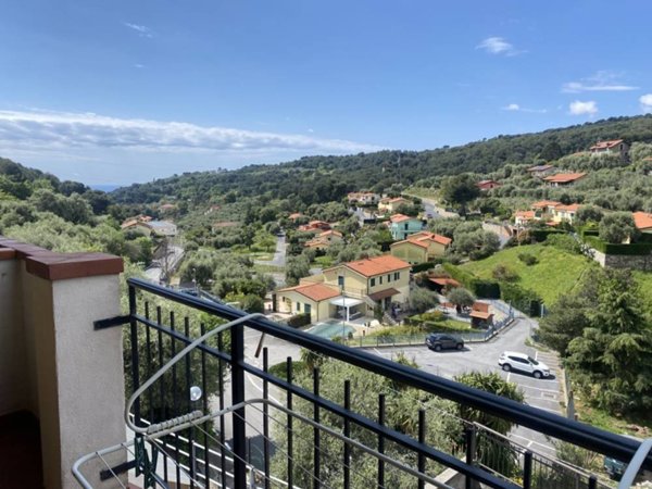appartamento in vendita a San Bartolomeo al Mare in zona Pairola