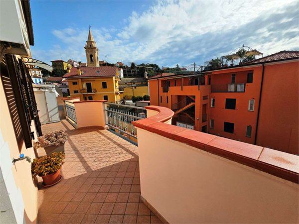 appartamento in vendita a San Bartolomeo al Mare in zona Pairola