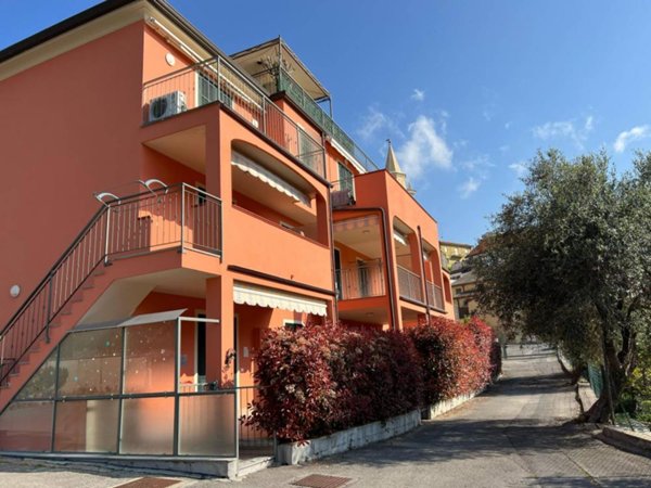 appartamento in vendita a San Bartolomeo al Mare in zona Pairola