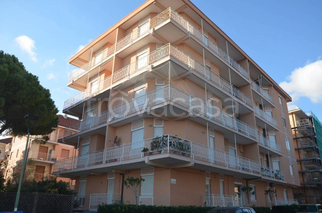 appartamento in vendita a San Bartolomeo al Mare