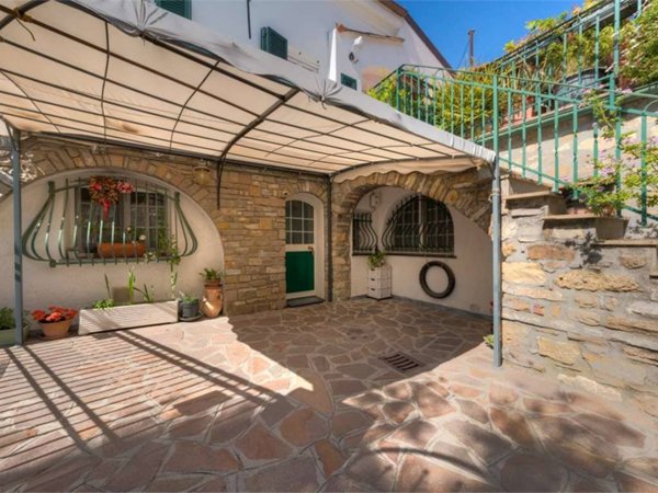 appartamento in vendita a San Bartolomeo al Mare in zona Pairola