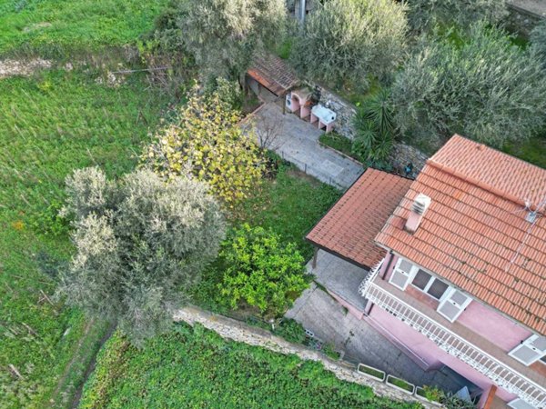 casa indipendente in vendita a San Bartolomeo al Mare