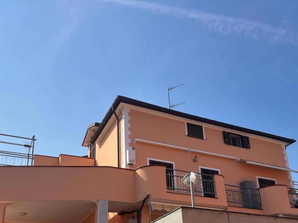appartamento in vendita a San Bartolomeo al Mare in zona Pairola