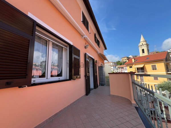 appartamento in vendita a San Bartolomeo al Mare in zona Pairola