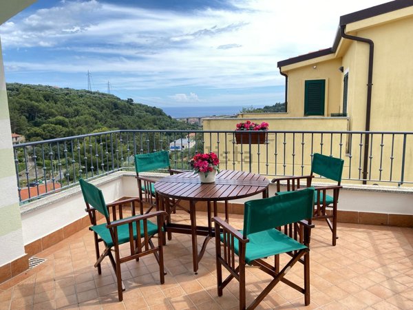 appartamento in vendita a San Bartolomeo al Mare in zona Pairola