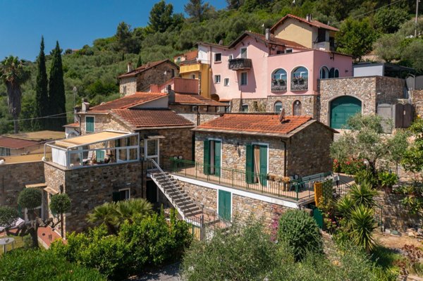 casa indipendente in vendita a San Bartolomeo al Mare