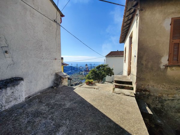 casale in vendita a San Bartolomeo al Mare in zona Chiappa