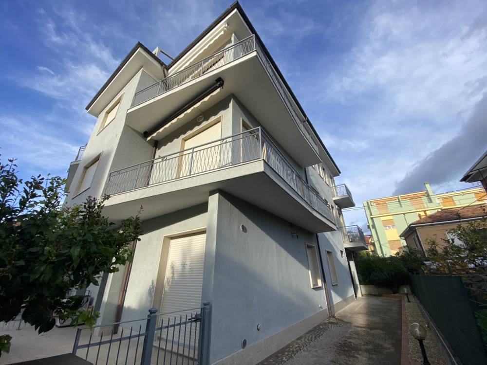 appartamento in vendita a San Bartolomeo al Mare