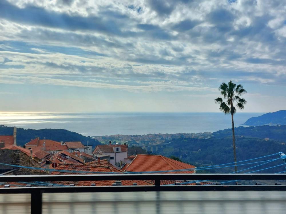 appartamento in vendita a San Bartolomeo al Mare in zona Chiappa