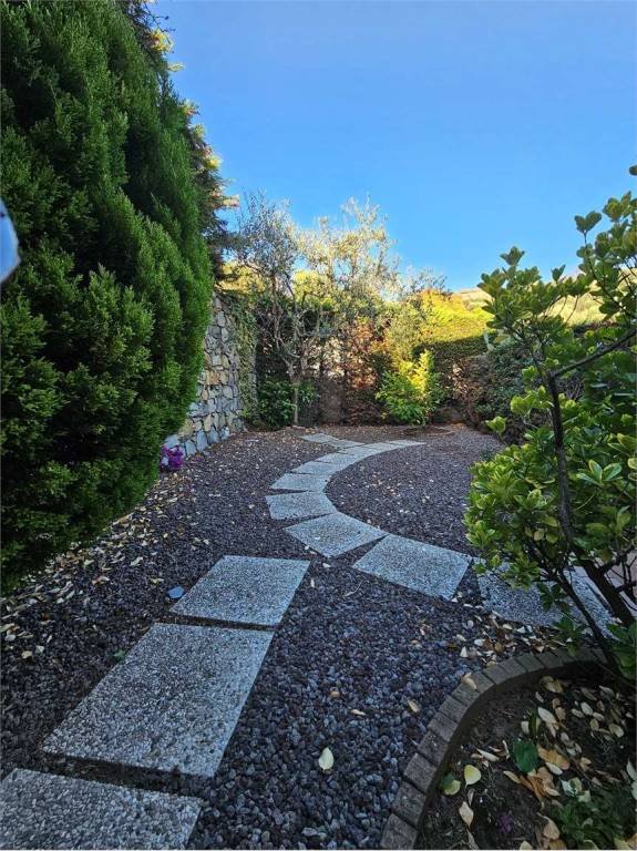 appartamento in vendita a San Bartolomeo al Mare in zona Pairola