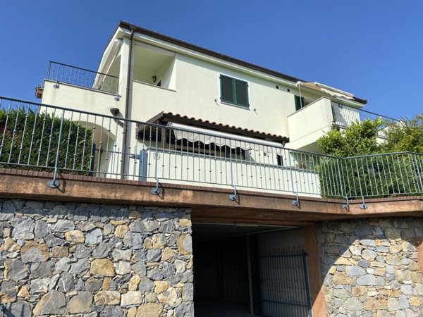 appartamento in vendita a San Bartolomeo al Mare in zona Pairola