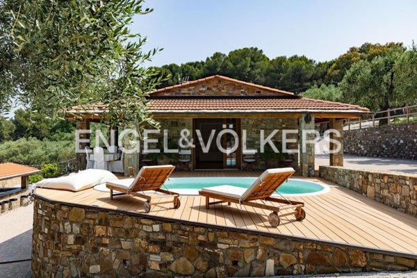 casa indipendente in vendita a San Bartolomeo al Mare