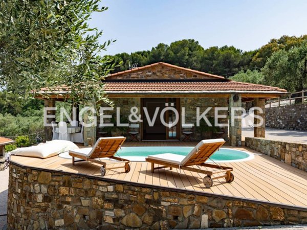 casa indipendente in vendita a San Bartolomeo al Mare