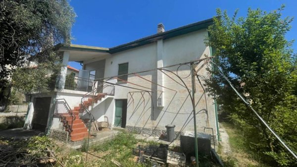 casa indipendente in vendita a San Bartolomeo al Mare