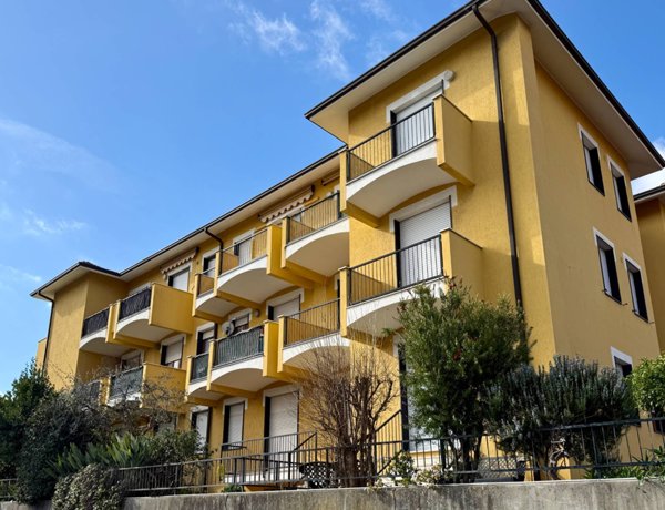 appartamento in vendita a San Bartolomeo al Mare in zona Pairola