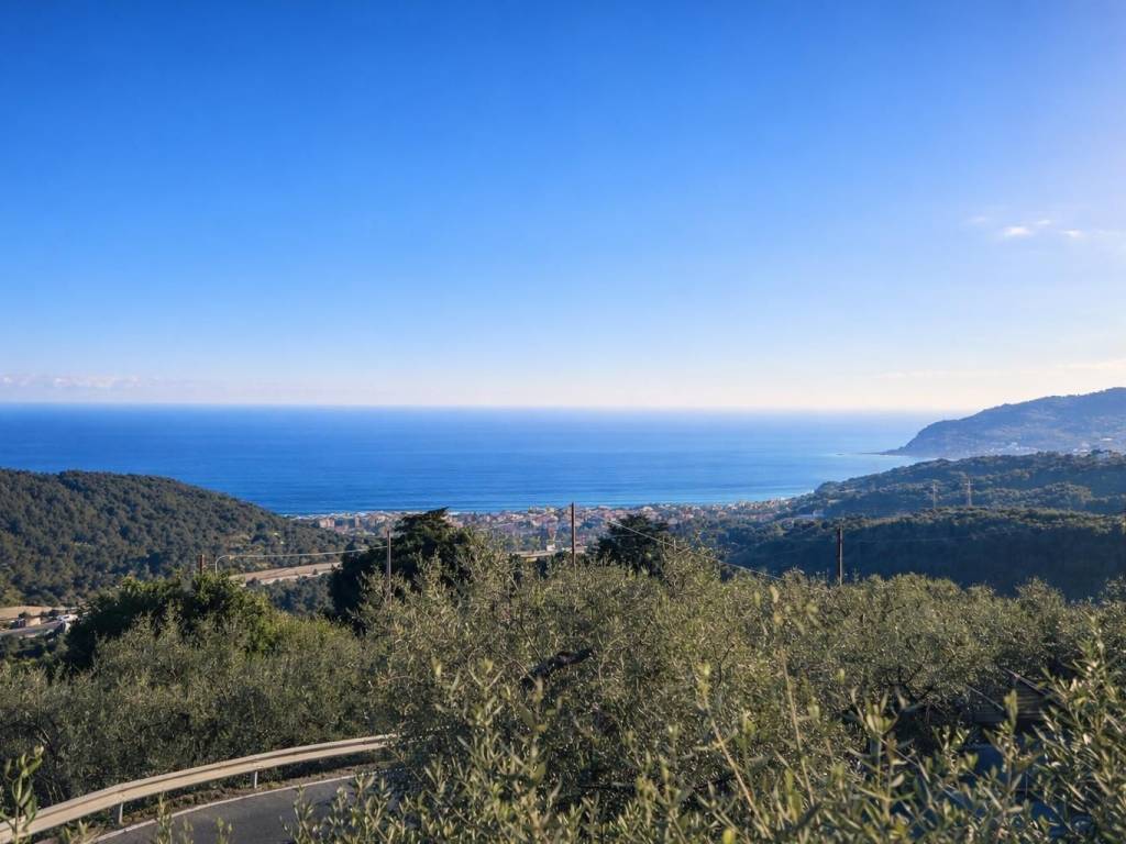 appartamento in vendita a San Bartolomeo al Mare in zona Chiappa