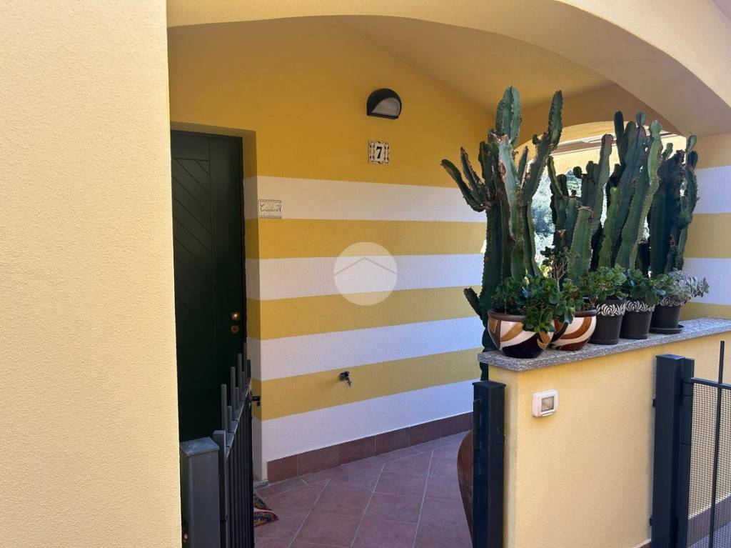 appartamento in vendita a San Bartolomeo al Mare in zona Pairola