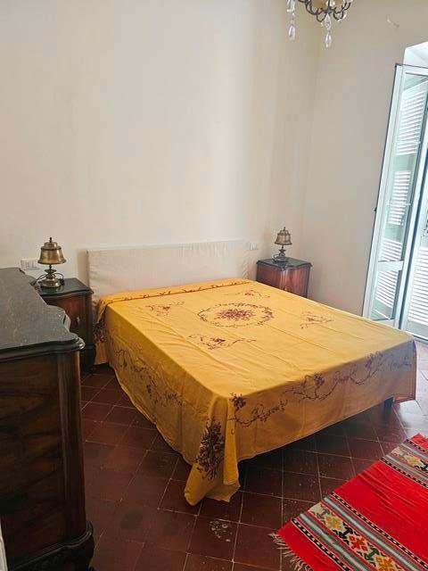 pentavano in vendita a San Bartolomeo al Mare