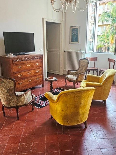 pentavano in vendita a San Bartolomeo al Mare