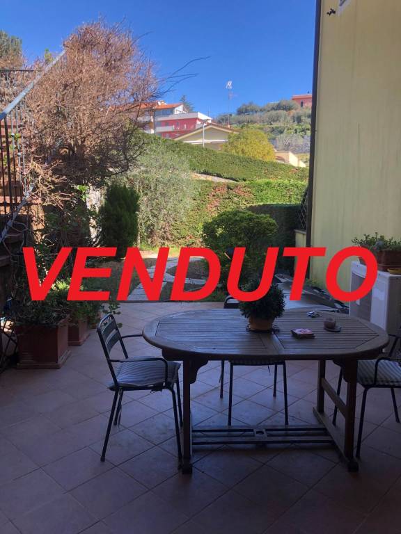 appartamento in vendita a San Bartolomeo al Mare in zona Pairola