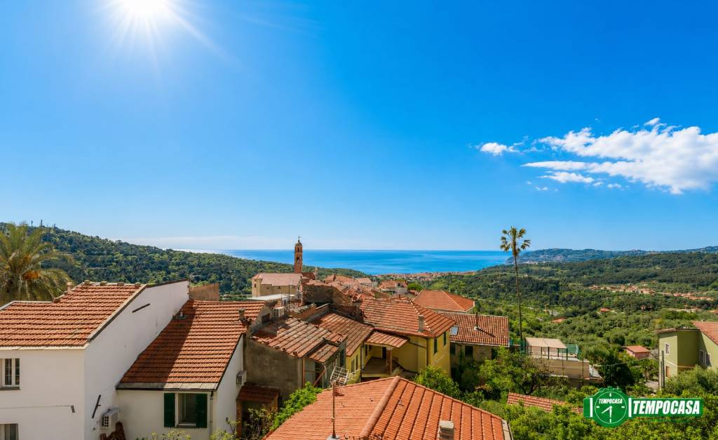 appartamento in vendita a San Bartolomeo al Mare in zona Chiappa