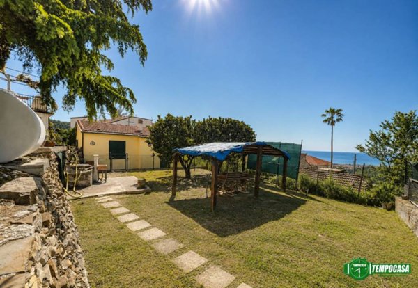 appartamento in vendita a San Bartolomeo al Mare in zona Chiappa
