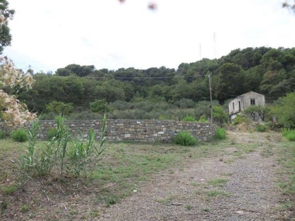 terreno in vendita a San Bartolomeo al Mare in zona Pairola