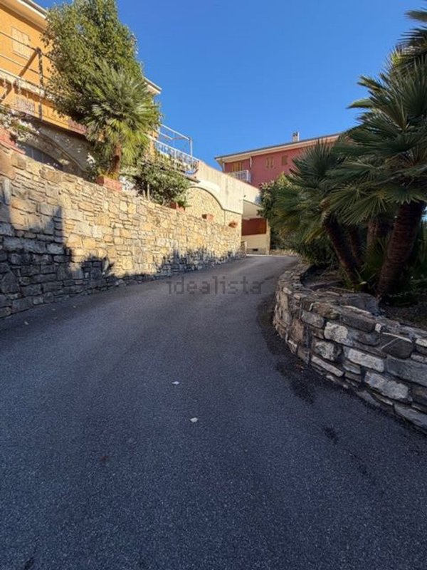 box auto in vendita a San Bartolomeo al Mare