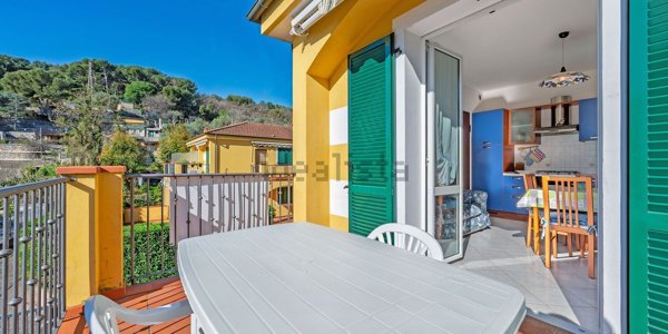 appartamento in vendita a San Bartolomeo al Mare in zona Pairola