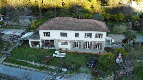 appartamento in vendita a San Bartolomeo al Mare in zona Pairola