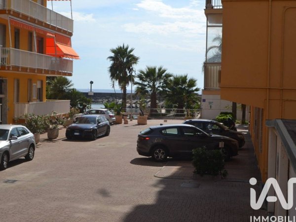 appartamento in vendita a San Bartolomeo al Mare in zona Pairola