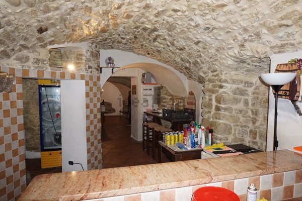 negozio in vendita a San Biagio della Cima