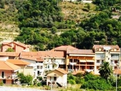 locale di sgombero in vendita a San Biagio della Cima