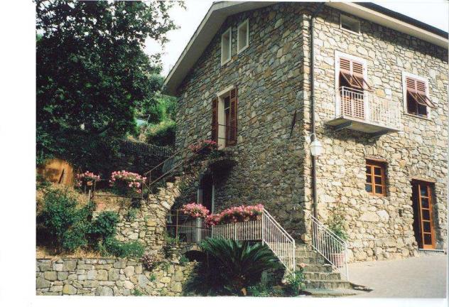 casa indipendente in vendita a San Biagio della Cima