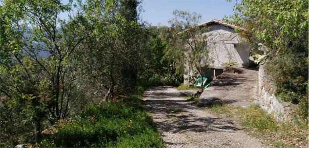 casa indipendente in vendita a San Biagio della Cima