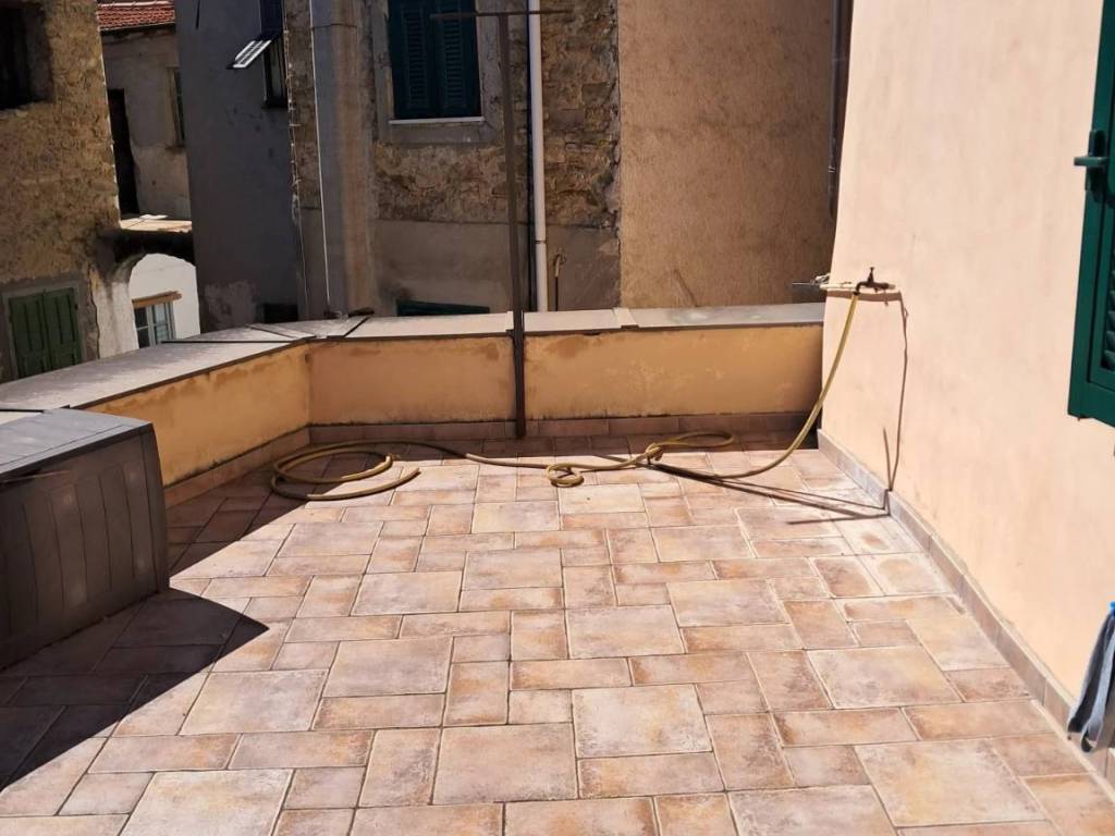 casa indipendente in vendita a San Biagio della Cima