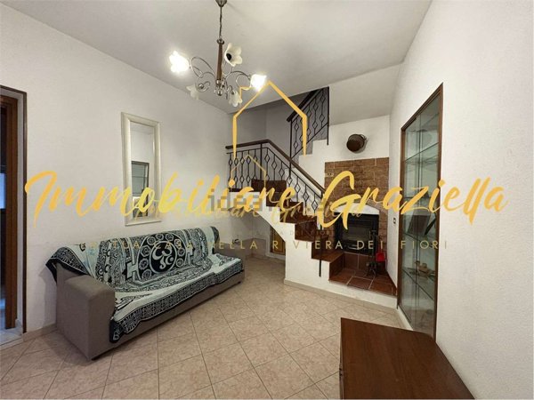 casa indipendente in vendita a San Biagio della Cima