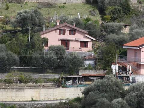 casa indipendente in vendita a San Biagio della Cima