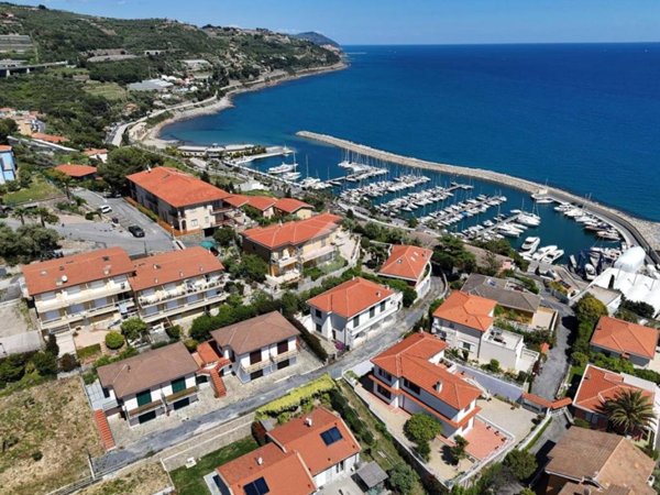 appartamento in vendita a San Lorenzo al Mare