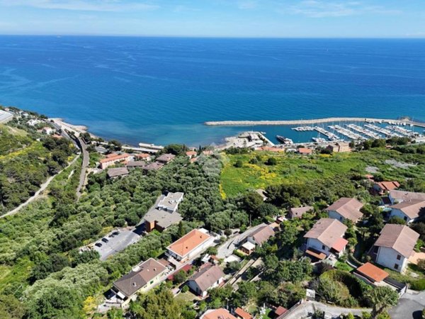 appartamento in vendita a San Lorenzo al Mare