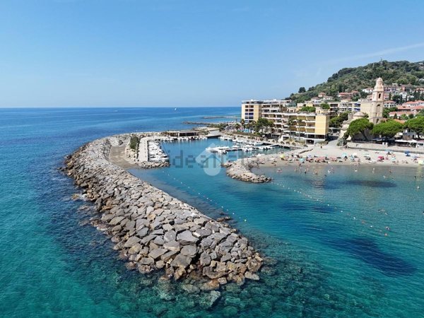 appartamento in vendita a San Lorenzo al Mare