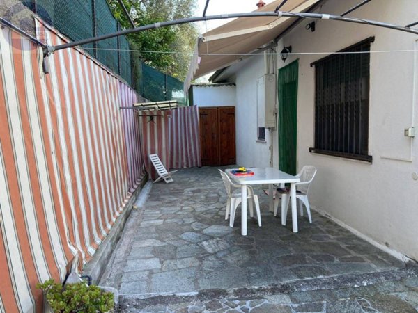 casa indipendente in vendita a San Lorenzo al Mare
